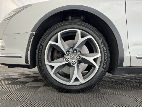 Citroën C5 CrossTourer 2.2 HDi Exclusive Aut. *PANO | LEATHER | XENON | MEMORY-PACK | CAMERA | JBL-SOUND | NAVI-FULLMAP | COMFORTSEATS | PRIVACY-GLASS | ECC | PDC | CRUISE | TOWBAR | 18''ALU*