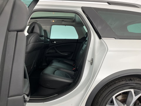 Citroën C5 CrossTourer 2.2 HDi Exclusive Aut. *PANO | LEATHER | XENON | MEMORY-PACK | CAMERA | JBL-SOUND | NAVI-FULLMAP | COMFORTSEATS | PRIVACY-GLASS | ECC | PDC | CRUISE | TOWBAR | 18''ALU*