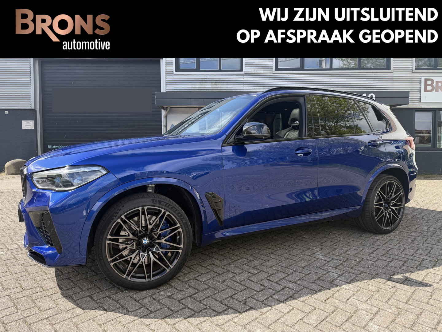 BMW X5 M Competition 625PK l Panoramadak l HUD l Trekhaak l Stoel verwarming/stoel koeling