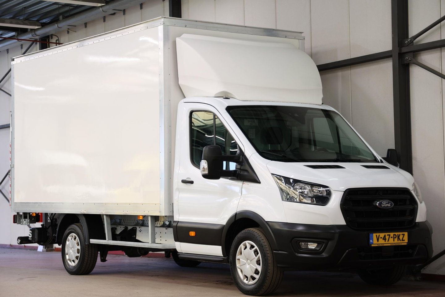 Ford Transit 2.0 TDCI BAKWAGEN MEUBELBAK LAADKLEP EURO 6