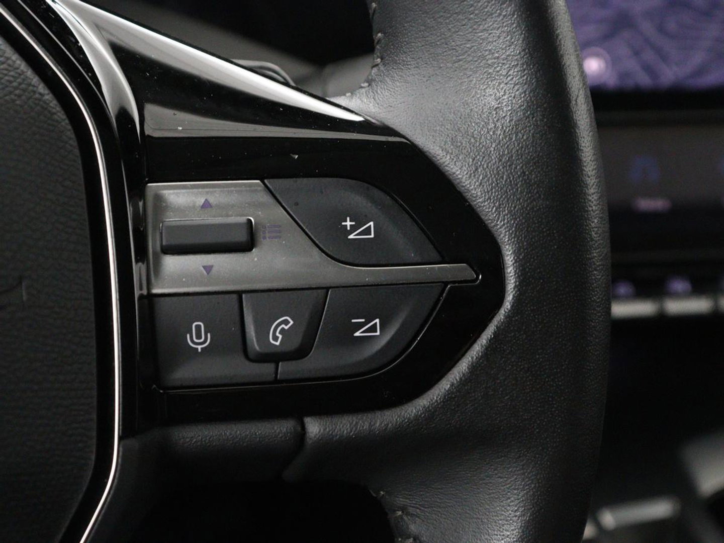Peugeot 308 1.6 HYbrid 180 Allure Pack Business | SOH 92,4% | Stoelverwarming | Adaptive cruise | Carplay | Half leder | Navigatie | Camera | keyless | Full LED | PHEV | Plug In