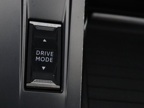 Peugeot 308 1.6 HYbrid 180 Allure Pack Business | SOH 92,4% | Stoelverwarming | Adaptive cruise | Carplay | Half leder | Navigatie | Camera | keyless | Full LED | PHEV | Plug In