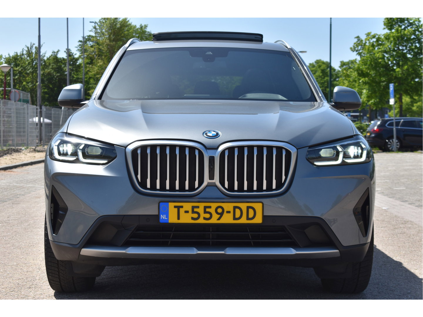 BMW X3 xDrive30e Business Edition Plus 292 pk | Elekt.trekhaak | Open dak | Keyless | 360 gr.camera | Leder | Carplay | Z+W banden