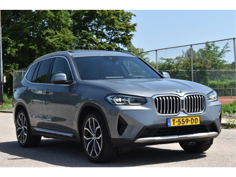 BMW X3 xDrive30e Business Edition Plus 292 pk | Elekt.trekhaak | Open dak | Keyless | 360 gr.camera | Leder | Carplay | Z+W banden