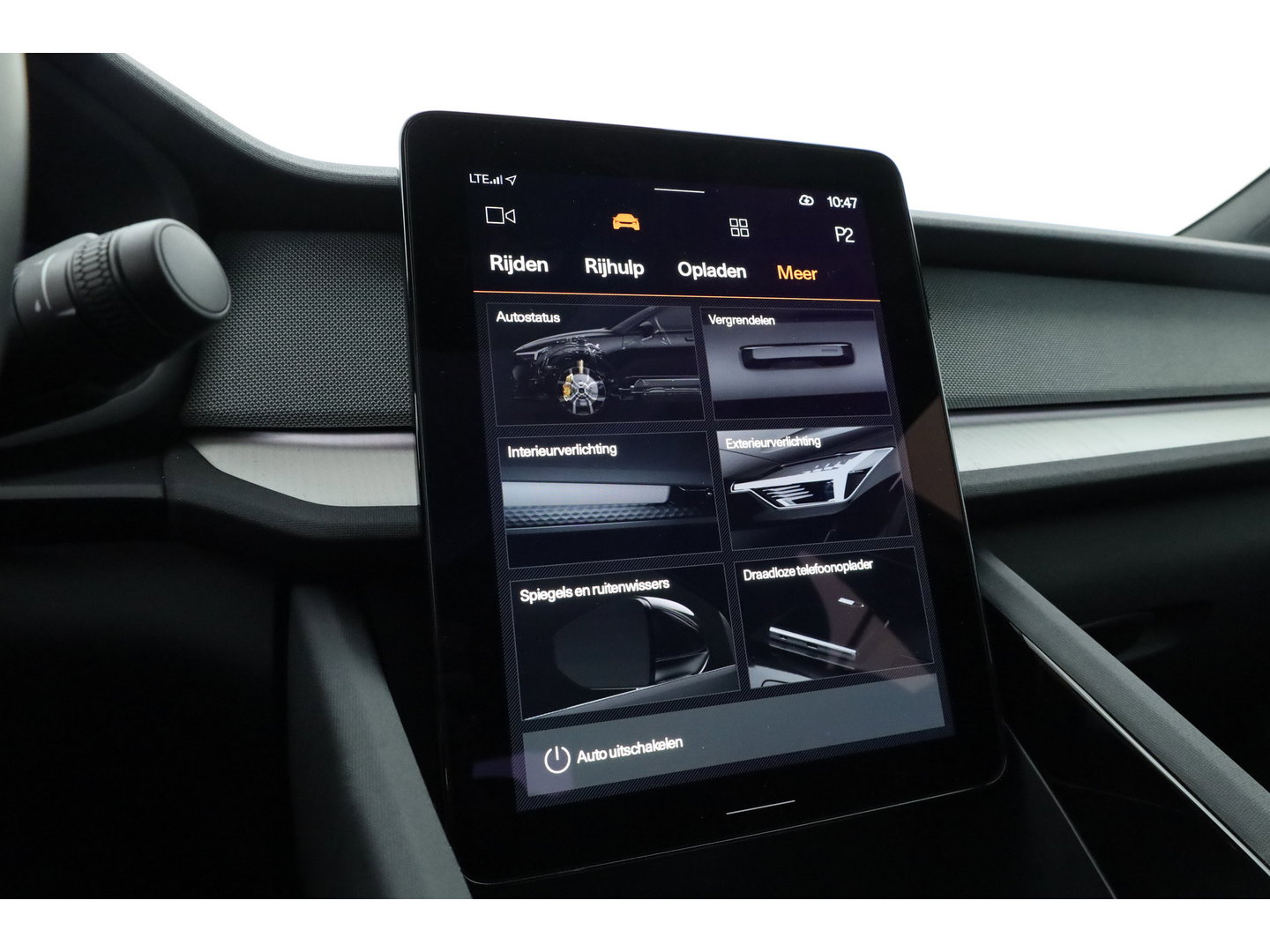 Polestar 2 Long Range Dual motor Plus 82 kWh | Stoelventilatie | Leer |  ACC | Blis | Pano | 360 Camera | Trekhaak | stoel 4 & stuur verwarming |