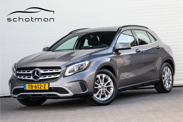 Mercedes-Benz GLA - 180 Business Solution Camera, Navi, PDC 2018