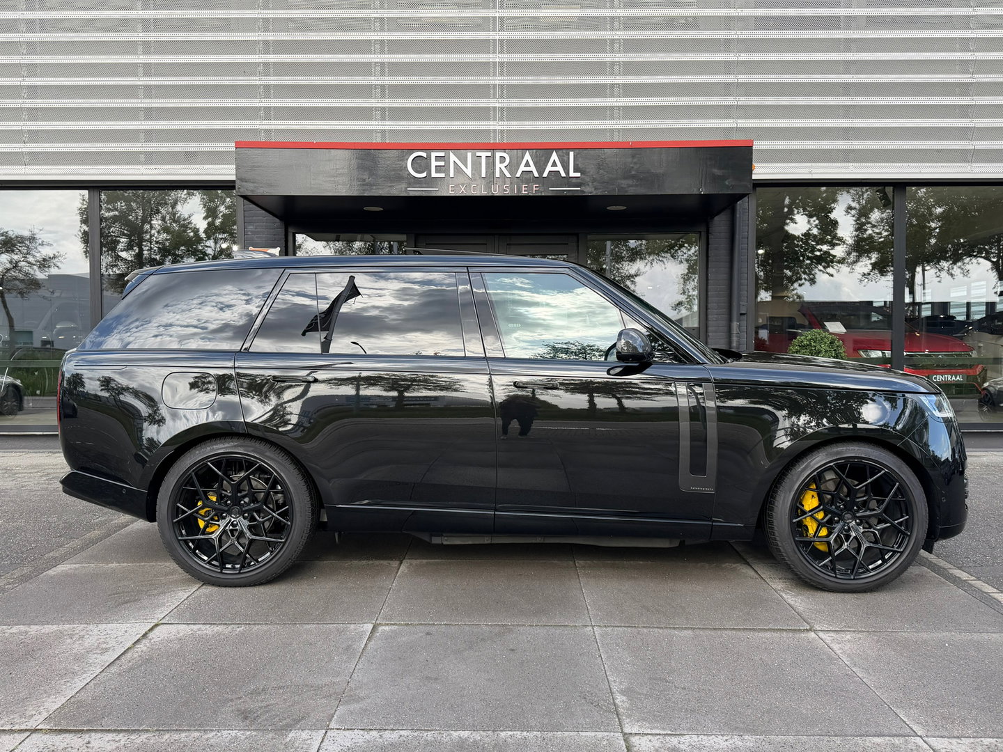 Land Rover Range Rover 3.0 P460e LWB Urban Autobiography Pano|Massage|Meridian|Keyless