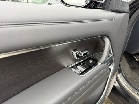 Land Rover Range Rover 3.0 P460e LWB Urban Autobiography Pano|Massage|Meridian|Keyless