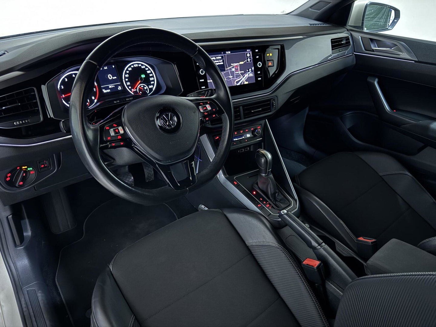 Volkswagen Polo 1.0 TSI Highline DSG Carplay ACC Clima NAP