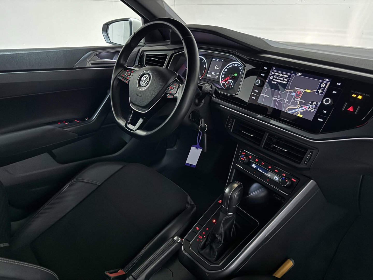 Volkswagen Polo 1.0 TSI Highline DSG Carplay ACC Clima NAP