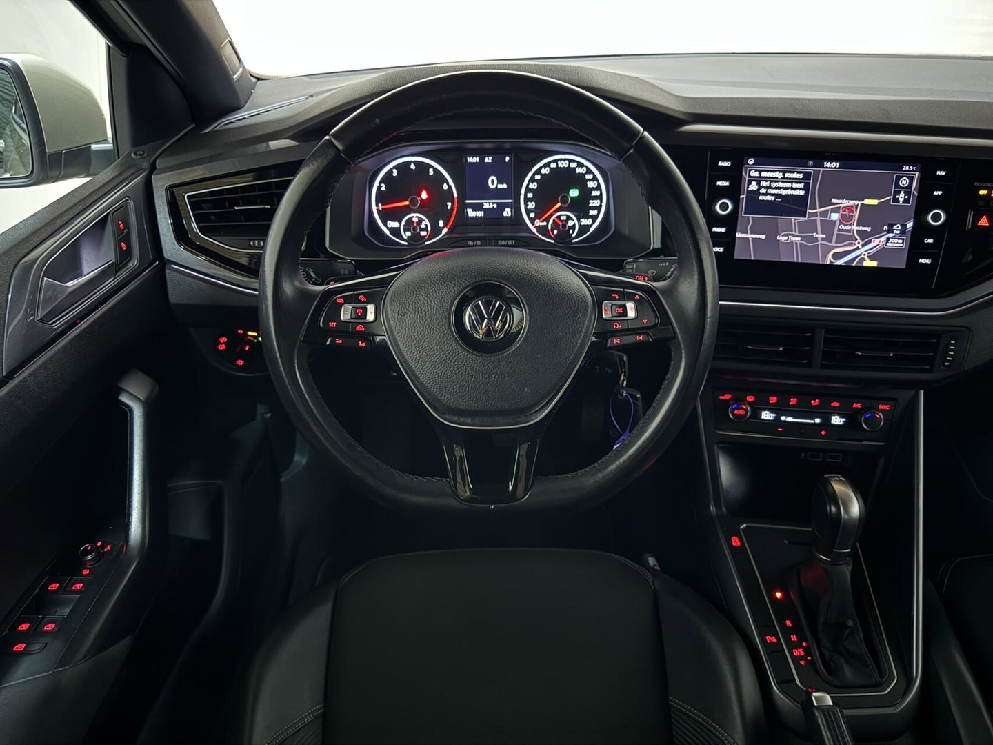 Volkswagen Polo 1.0 TSI Highline DSG Carplay ACC Clima NAP