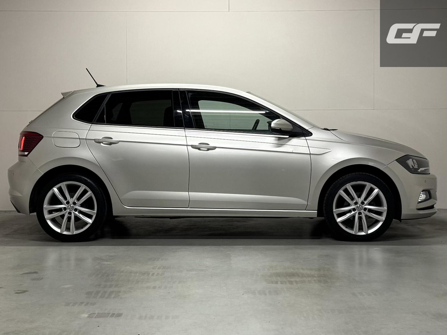 Volkswagen Polo 1.0 TSI Highline DSG Carplay ACC Clima NAP