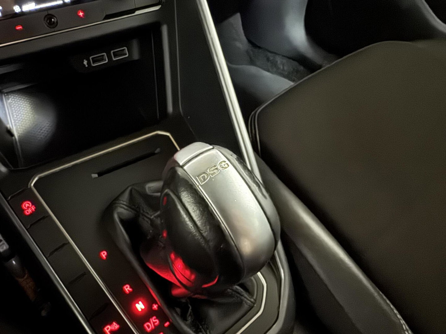 Volkswagen Polo 1.0 TSI Highline DSG Carplay ACC Clima NAP