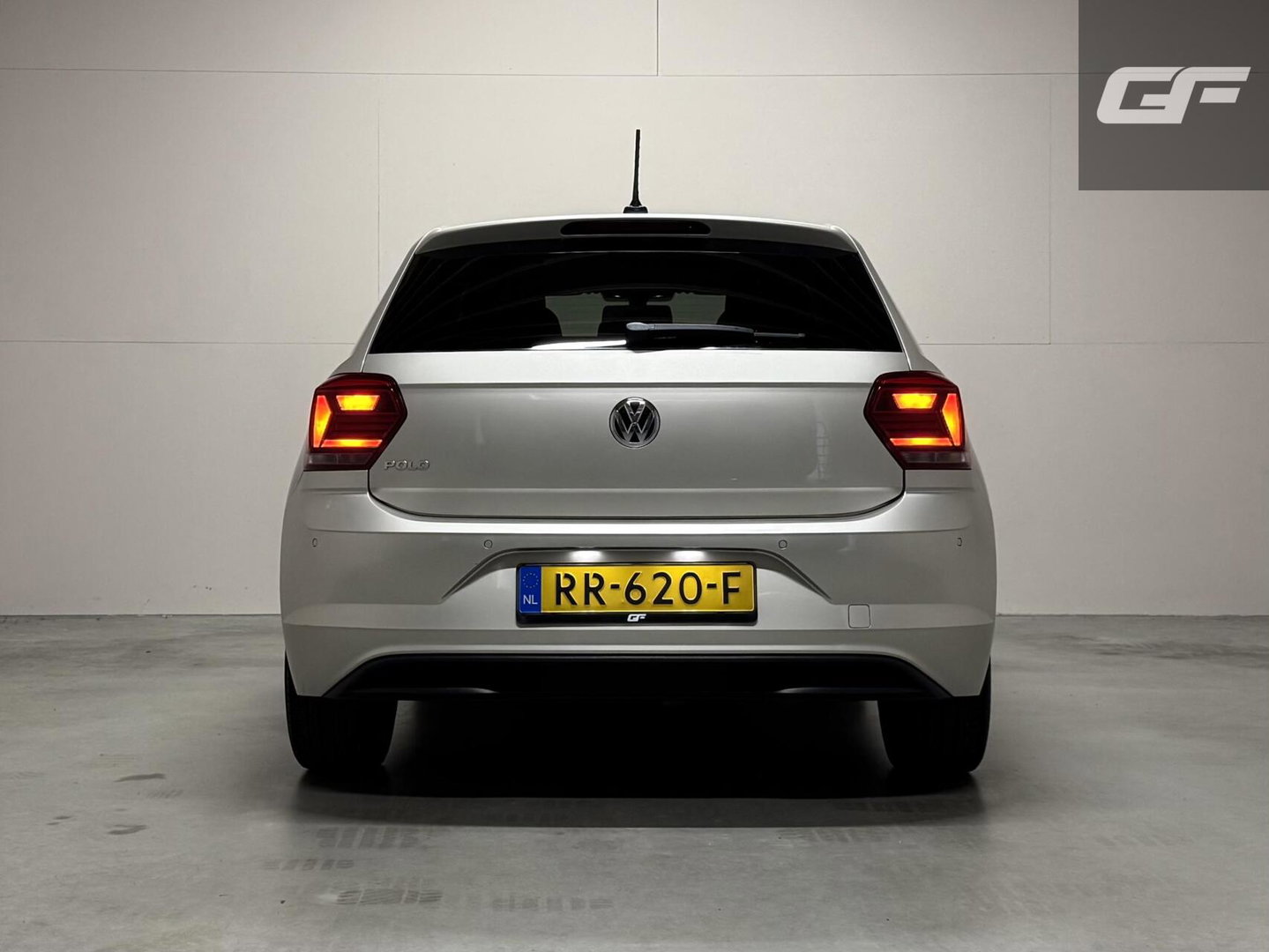Volkswagen Polo 1.0 TSI Highline DSG Carplay ACC Clima NAP