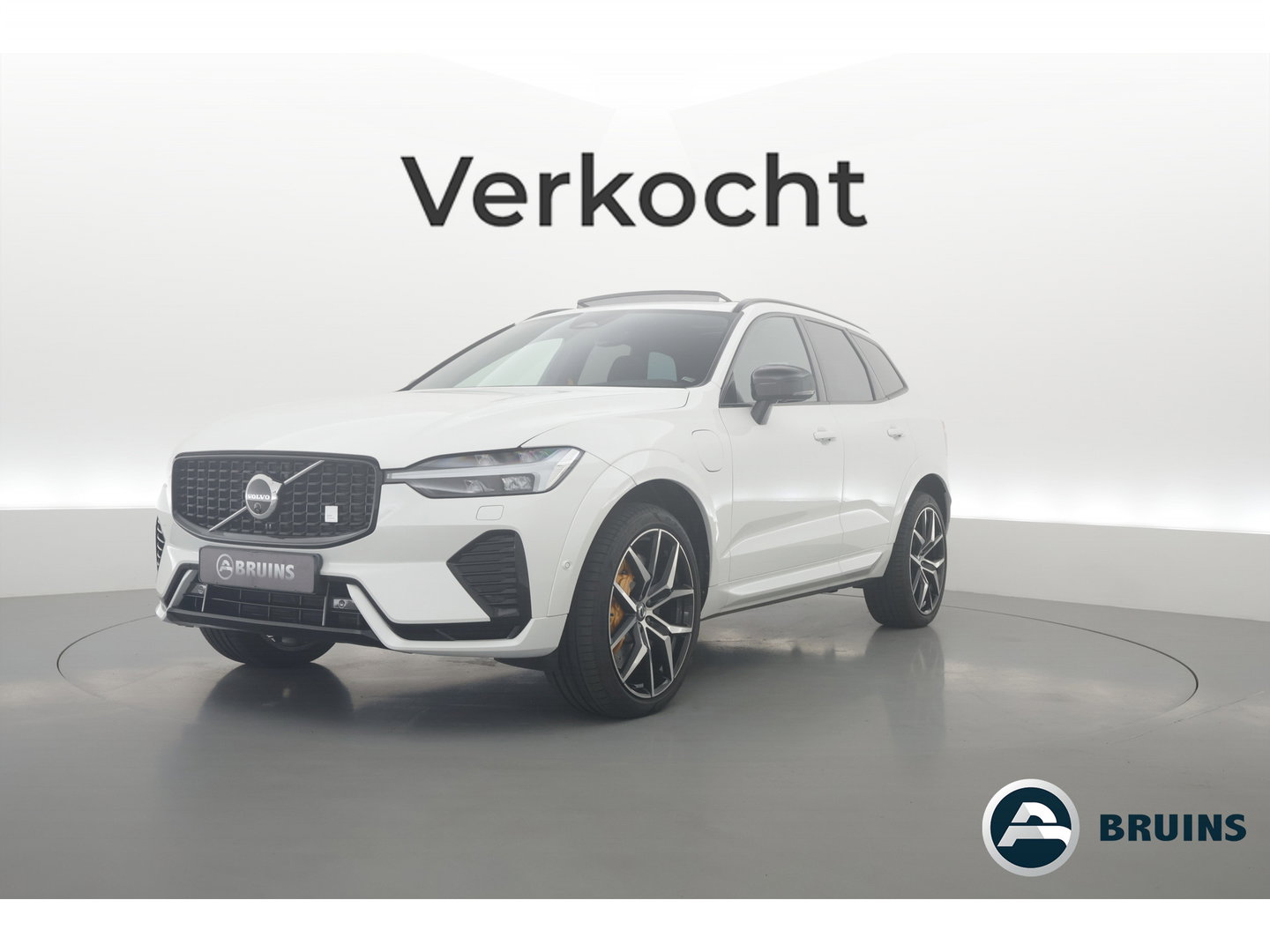 Volvo XC60 2.0 T8 Plug-in-hybrid AWD Polestar Engineered | Öhlins |Bowers & Wilkins | Trekhaak | alarm | 360 camera |  gelaagd glas |