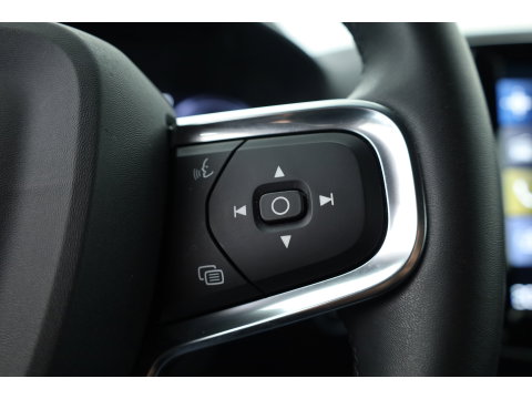 Volvo XC40 1.5 T4 Plug-in hybrid Plus Dark | Facelift | 360 camera | ACC | Blis | Elek. stoelen | H&K Audio