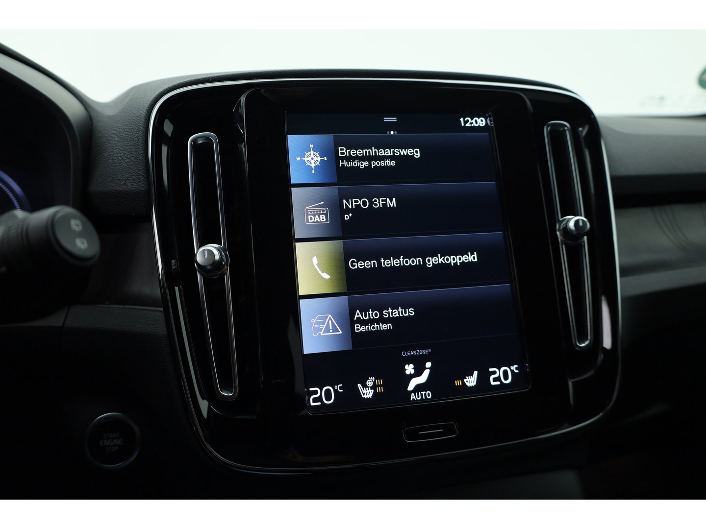 Volvo XC40 1.5 T4 Plug-in hybrid Plus Dark | Facelift | 360 camera | ACC | Blis | Elek. stoelen | H&K Audio