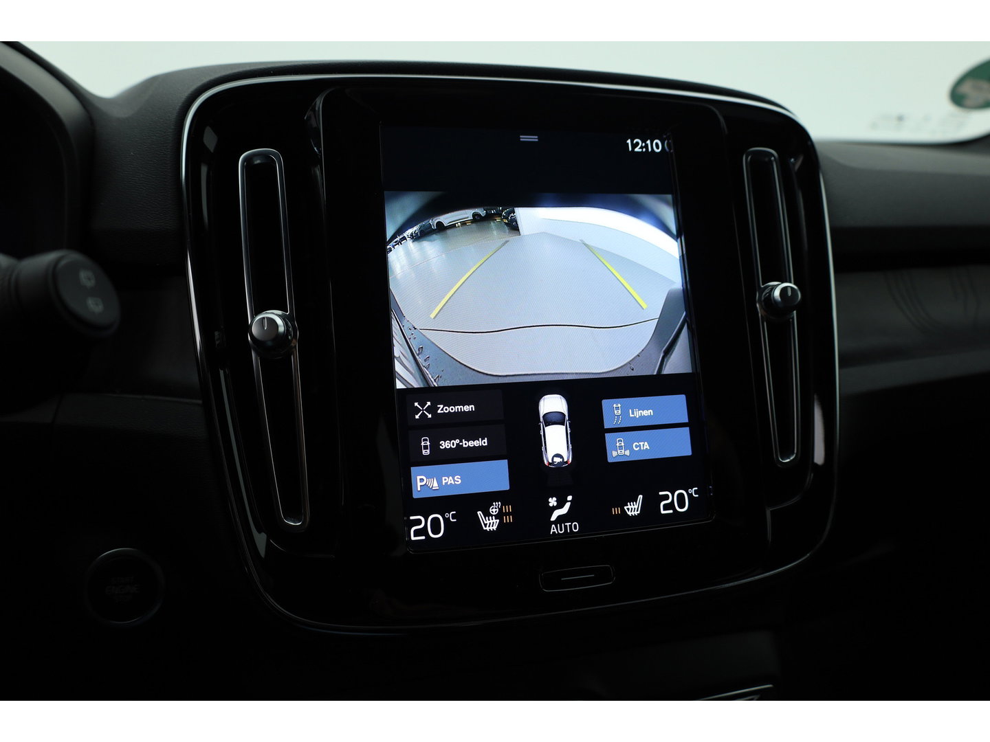 Volvo XC40 1.5 T4 Plug-in hybrid Plus Dark | Facelift | 360 camera | ACC | Blis | Elek. stoelen | H&K Audio