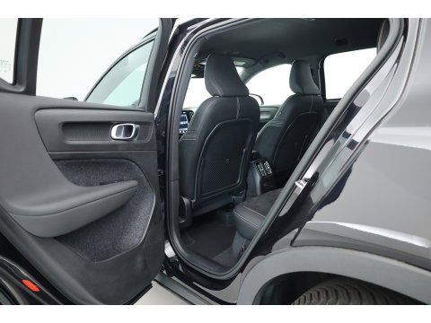 Volvo XC40 1.5 T4 Plug-in hybrid Plus Dark | Facelift | 360 camera | ACC | Blis | Elek. stoelen | H&K Audio