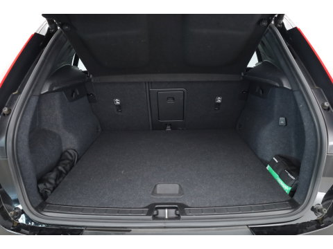 Volvo XC40 1.5 T4 Plug-in hybrid Plus Dark | Facelift | 360 camera | ACC | Blis | Elek. stoelen | H&K Audio