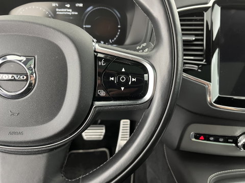 Volvo XC90 2.0 T8 Twin Engine AWD R-Design [ 7-Pers. ] Aut. *PANO | LEATHER | FULL-LED | MEMORY-PACK | BOWERS&WILKINS | BLINDSPOT | KEYLESS | DIGI-COCKPIT | CAMERA | NAVI-FULLMAP | HEATED-SPORTSEATS | TOWBAR | 20''ALU*