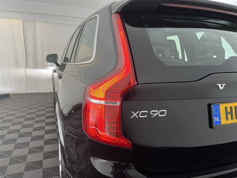 Volvo XC90 2.0 T8 Twin Engine AWD R-Design [ 7-Pers. ] Aut. *PANO | LEATHER | FULL-LED | MEMORY-PACK | BOWERS&WILKINS | BLINDSPOT | KEYLESS | DIGI-COCKPIT | CAMERA | NAVI-FULLMAP | HEATED-SPORTSEATS | TOWBAR | 20''ALU*