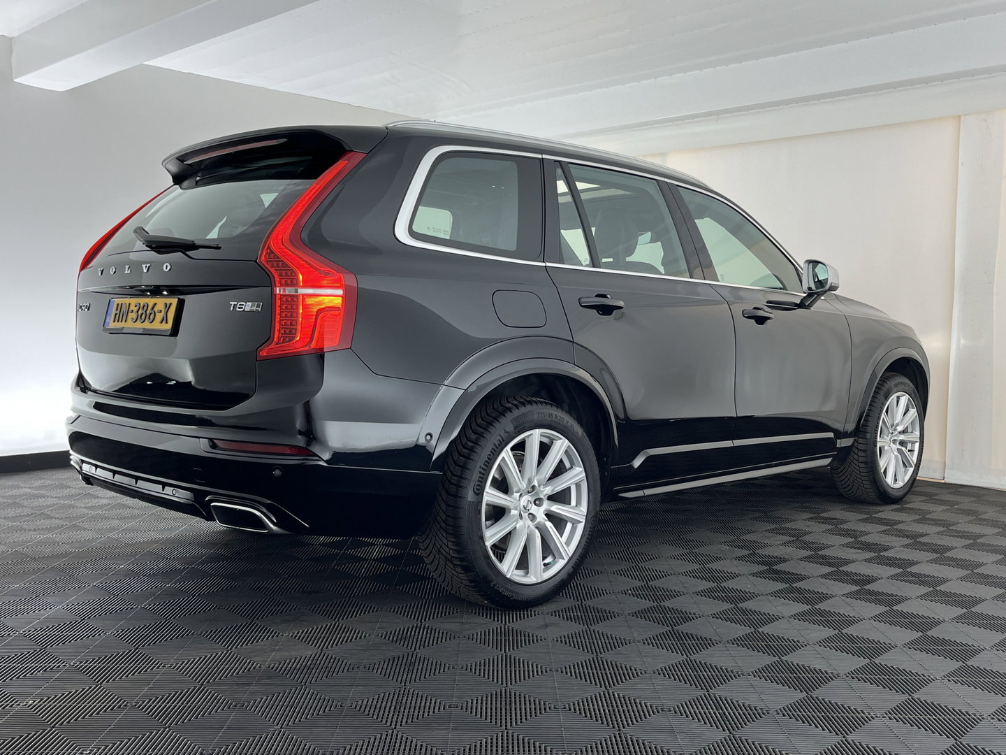 Volvo XC90 2.0 T8 Twin Engine AWD R-Design [ 7-Pers. ] Aut. *PANO | LEATHER | FULL-LED | MEMORY-PACK | BOWERS&WILKINS | BLINDSPOT | KEYLESS | DIGI-COCKPIT | CAMERA | NAVI-FULLMAP | HEATED-SPORTSEATS | TOWBAR | 20''ALU*