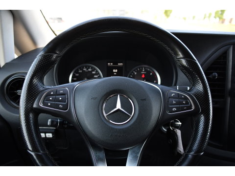 Mercedes-Benz Vito 116 CDI L2 PB Edition Camera, Cruise, Carplay, Stoelverwarming, LED, Automaat, Trekhaak, Standkachel, Multimedia, 164pk, Uniek!