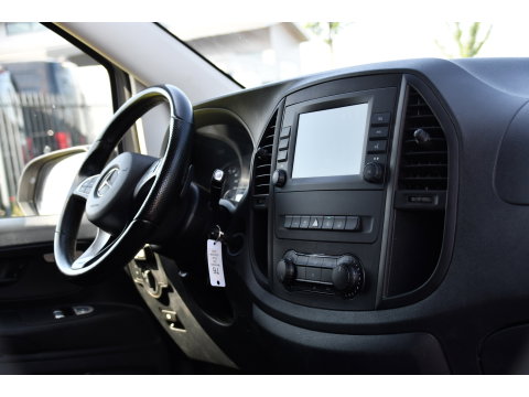 Mercedes-Benz Vito 116 CDI L2 PB Edition Camera, Cruise, Carplay, Stoelverwarming, LED, Automaat, Trekhaak, Standkachel, Multimedia, 164pk, Uniek!