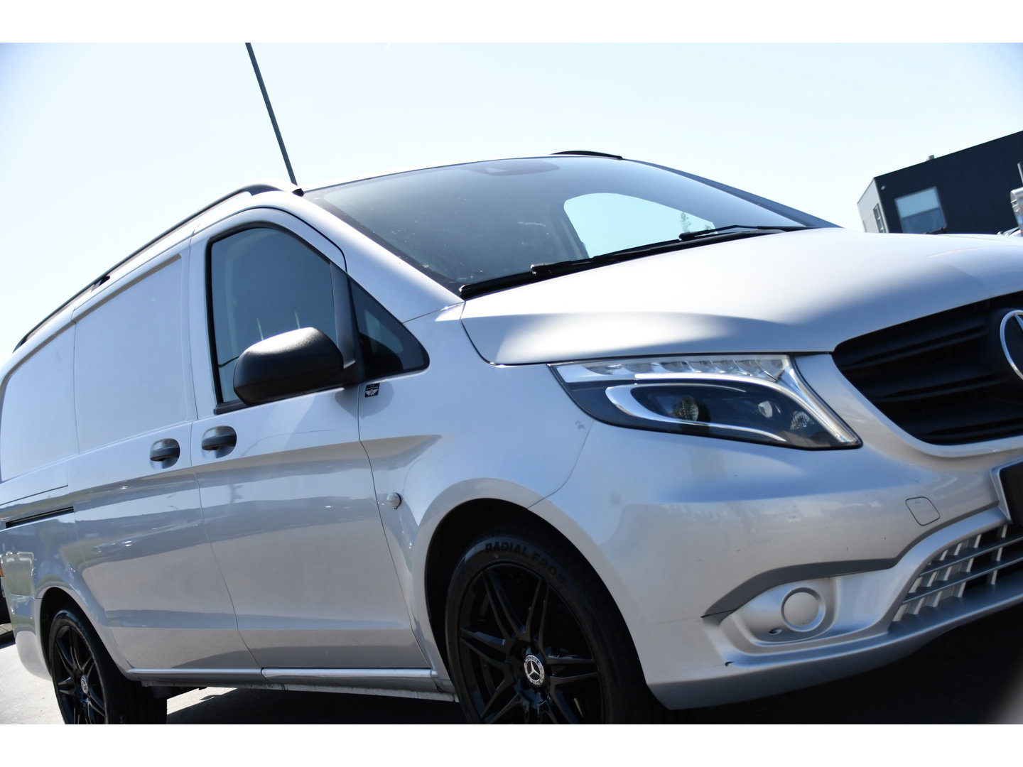 Mercedes-Benz Vito 116 CDI L2 PB Edition Camera, Cruise, Carplay, Stoelverwarming, LED, Automaat, Trekhaak, Standkachel, Multimedia, 164pk, Uniek!