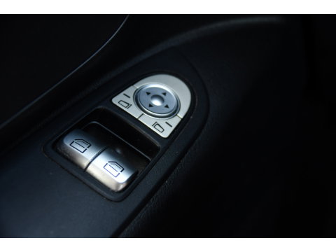 Mercedes-Benz Vito 116 CDI L2 PB Edition Camera, Cruise, Carplay, Stoelverwarming, LED, Automaat, Trekhaak, Standkachel, Multimedia, 164pk, Uniek!