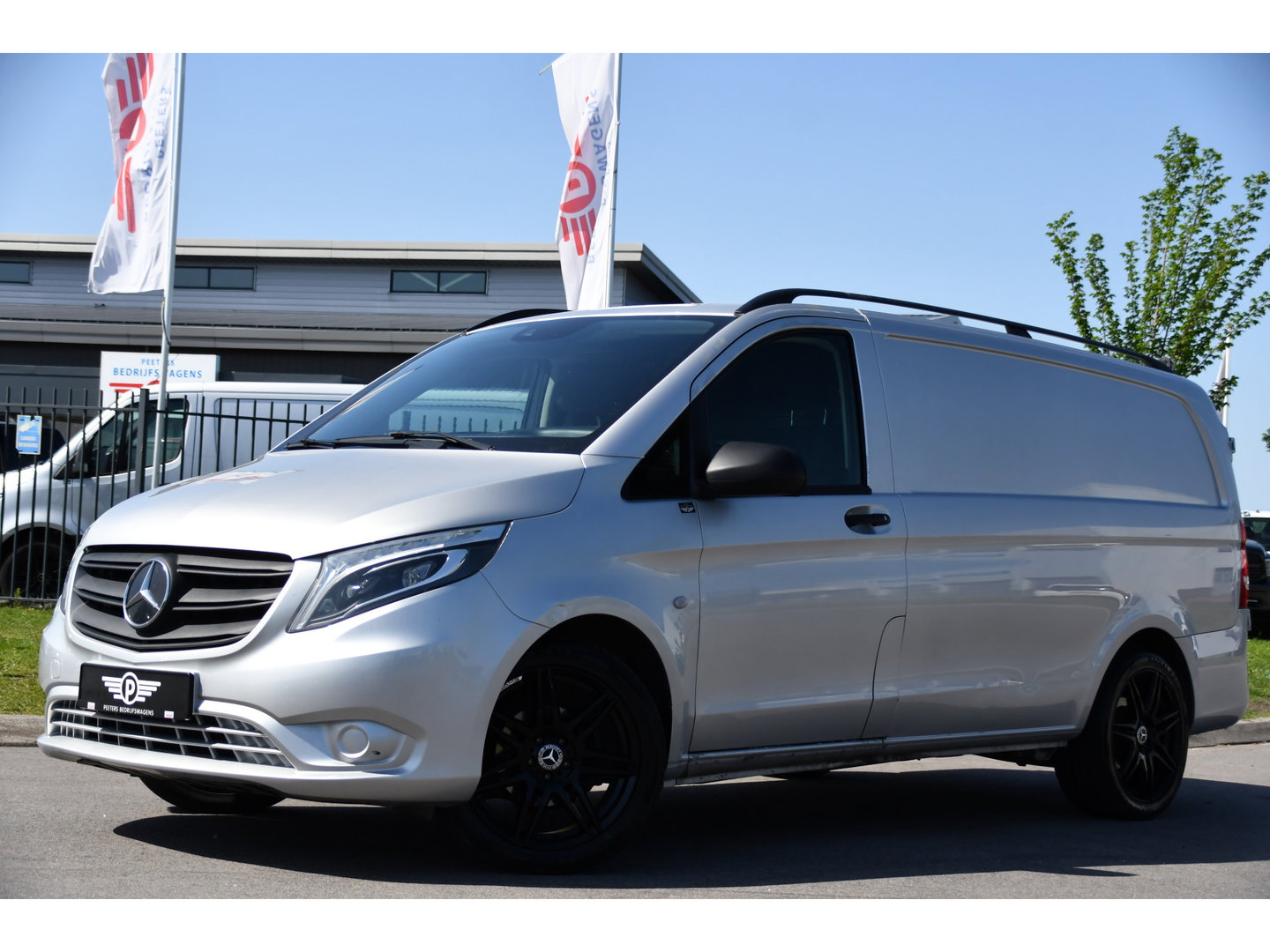 Mercedes-Benz Vito 116 CDI L2 PB Edition Camera, Cruise, Carplay, Stoelverwarming, LED, Automaat, Trekhaak, Standkachel, Multimedia, 164pk, Uniek!