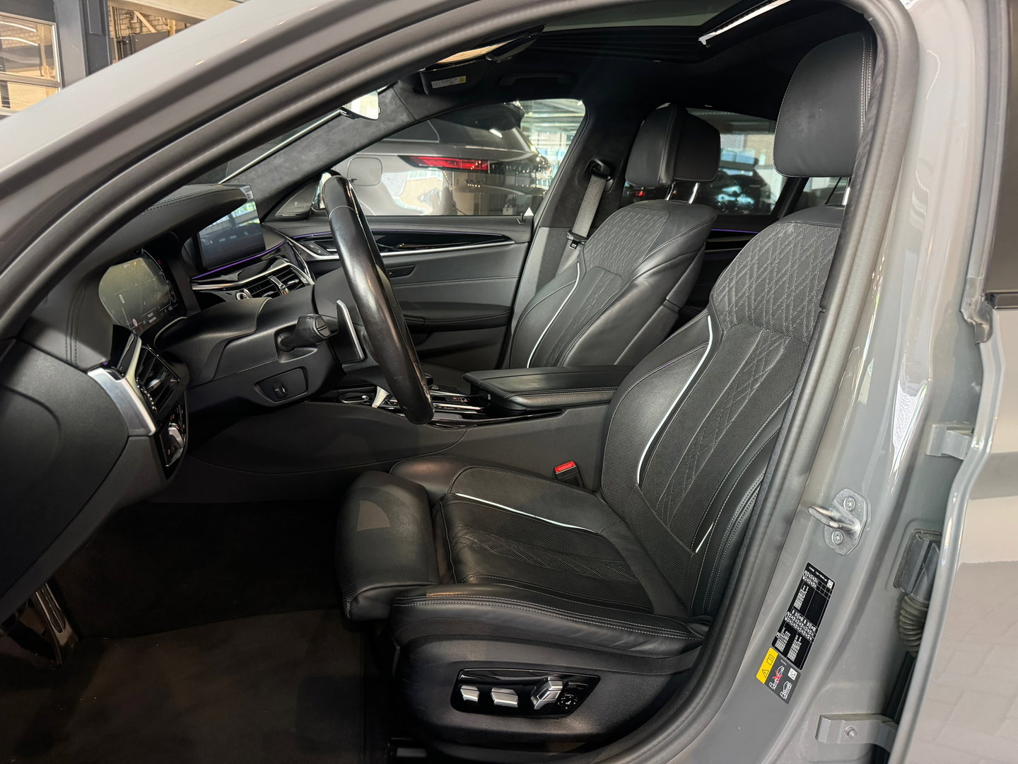 BMW 5 Serie 545e xDrive High Executive Pano|Memory|BTW|H/K|HuD