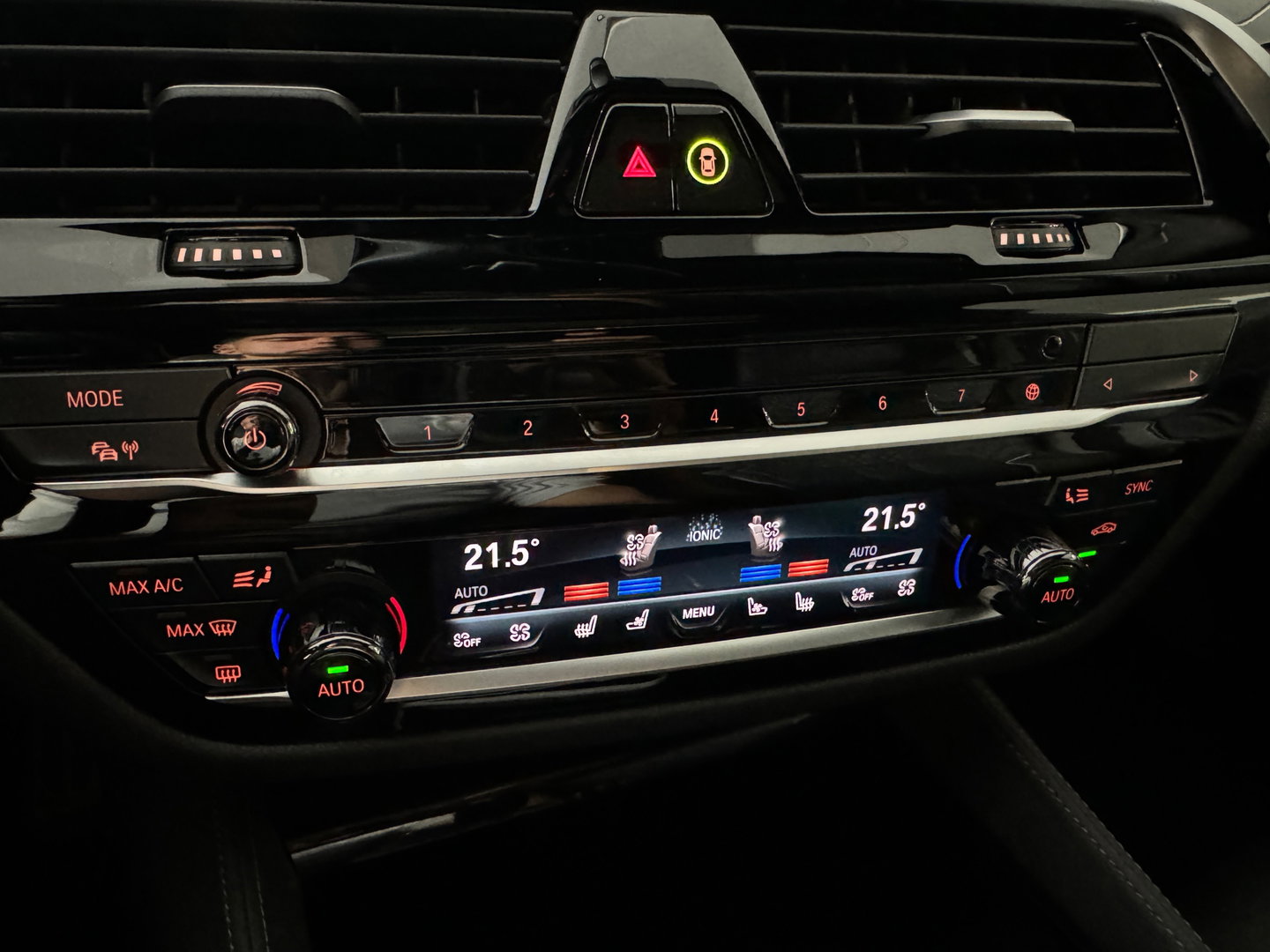 BMW 5 Serie 545e xDrive High Executive Pano|Memory|BTW|H/K|HuD