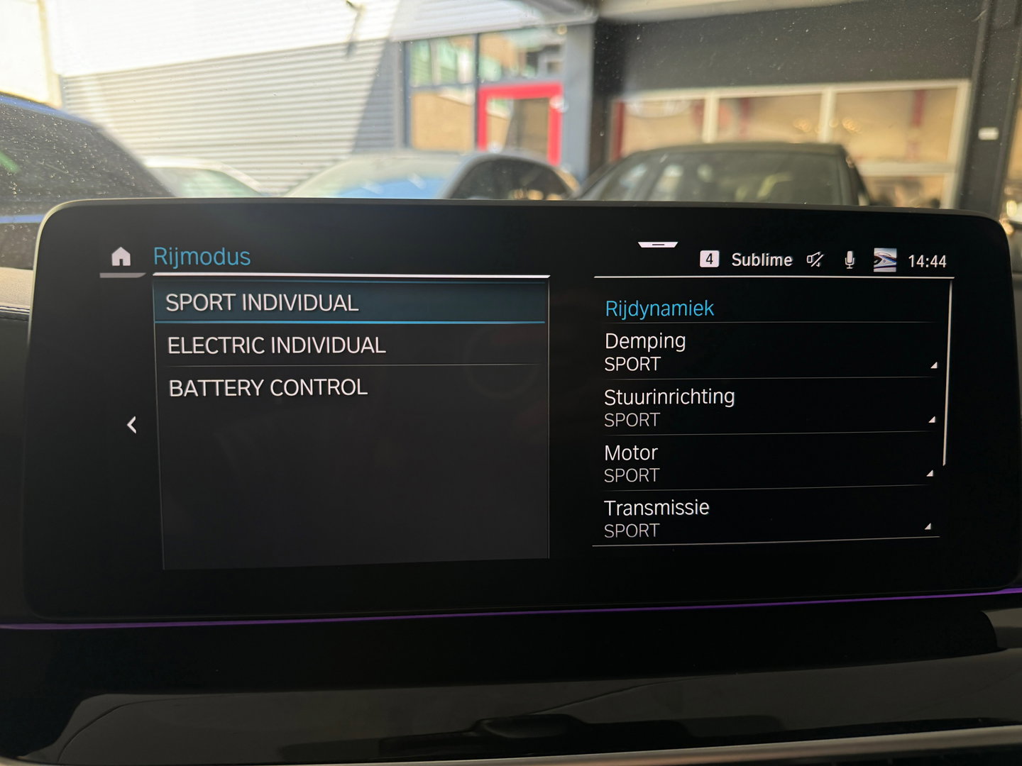 BMW 5 Serie 545e xDrive High Executive Pano|Memory|BTW|H/K|HuD