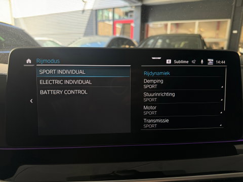 BMW 5 Serie 545e xDrive High Executive Pano|Memory|BTW|H/K|HuD