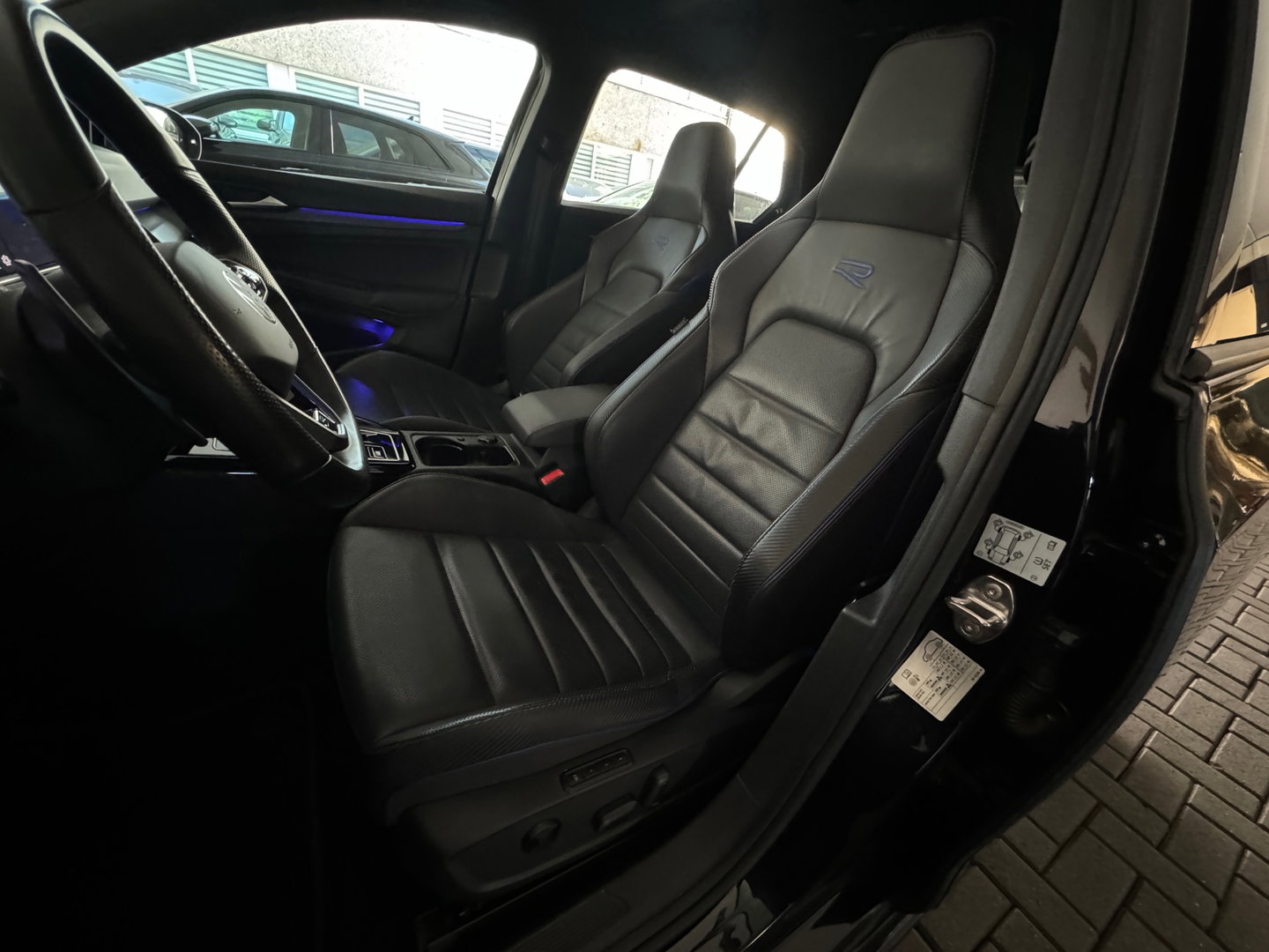 Volkswagen Golf 2.0 TSI R 4M Performance Pano|Memory|H/K|IQ