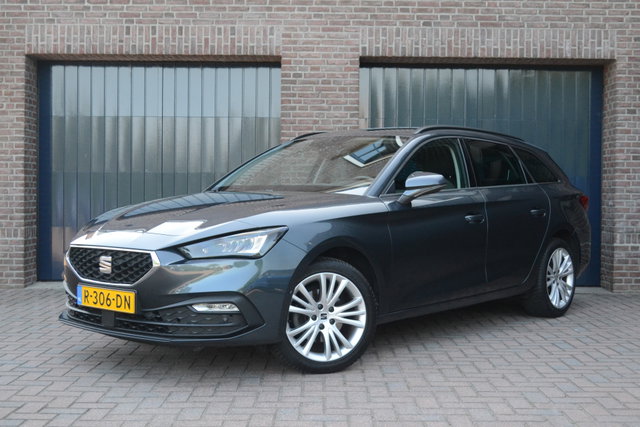 SEAT Leon - Sportstourer 1.0 TSI Style Business Intense | Trekhaak | Virtual | Camera | Carplay/Android Auto