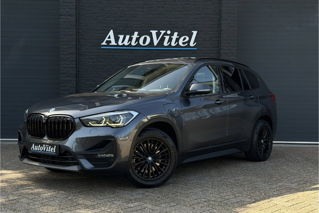 BMW X1 - xDrive25e | Panodak | Leder | Head-Up | Memory | Camera | Comfort Access