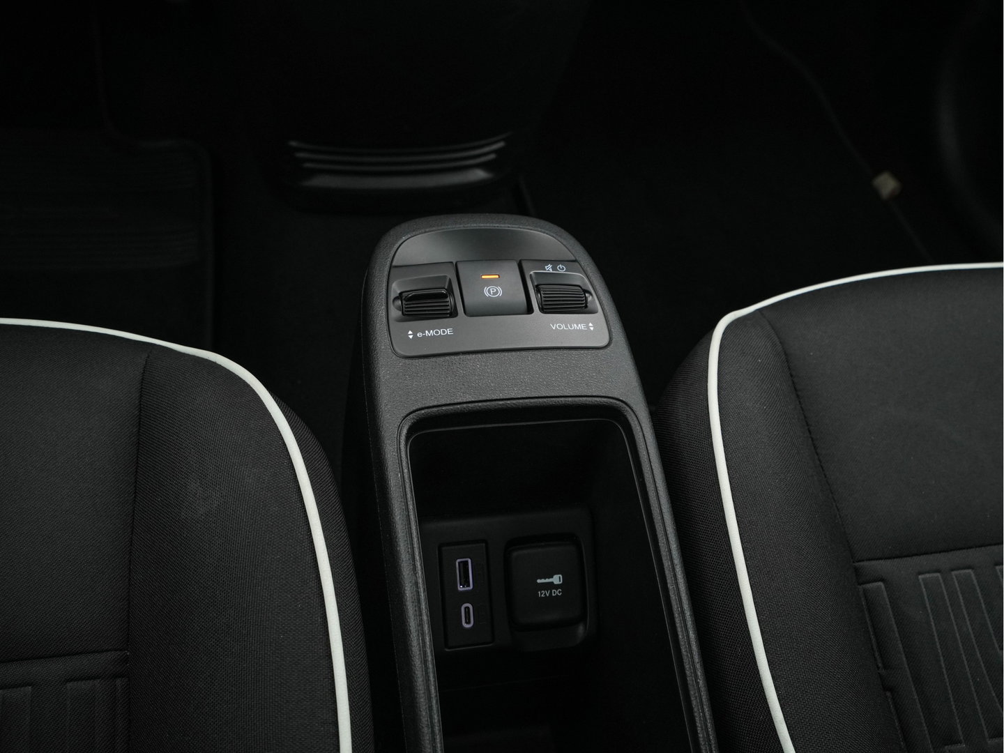 Fiat 500 Action 24 kWh [ 3-Fase ] {SOH-90%} (INCL.BTW) *CARPLAY | DIGI-COCKPIT | DAB | COMFORT-SEATS | ECC | CRUISE*