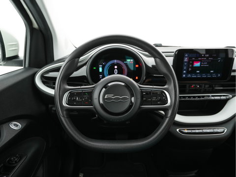 Fiat 500 Action 24 kWh [ 3-Fase ] {SOH-90%} (INCL.BTW) *CARPLAY | DIGI-COCKPIT | DAB | COMFORT-SEATS | ECC | CRUISE*