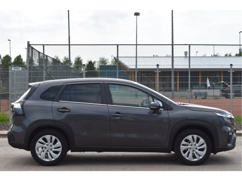 Suzuki S-Cross 1.4 Boosterjet Select Smart Hybrid 130 pk | Carplay | Keyless | Camera | DAB | Adapt. Cruise Contr. | LED | LM-Velgen | Historie
