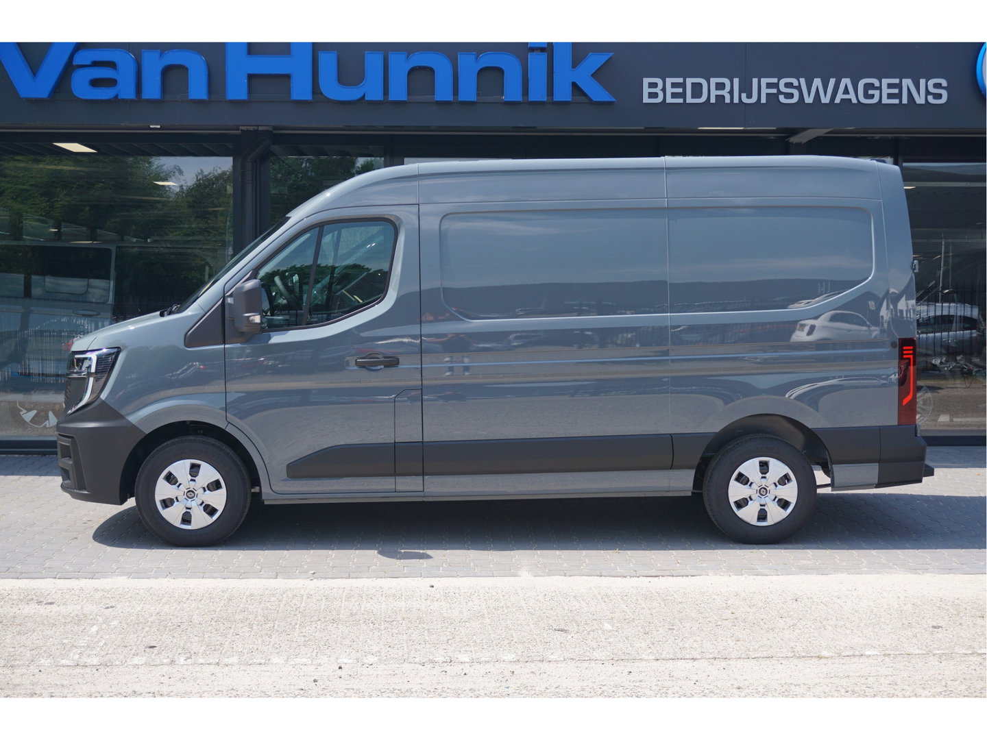 Renault Master E-Tech T35 L2H2 Extra Long range 87 kWh AUT Airco, Navi, Leder, Betimmering, Trekhaak NR. T01*