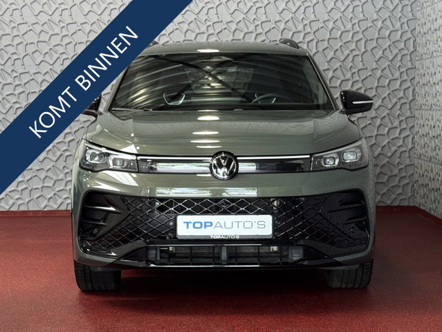 Volkswagen Tiguan - 1.5 eHYBRID 272 PK NW AUTO R-LINE VW.TREKHAAK BLACK PANO XL.NAVI STOEL/STUUR VERW. BLACK.STYLE 360.CAM ELEK.KLEP MATRIX.LED 20''LMV MASSAGE SCHUIFDAK PHEV PLUG IN HYBRID ✅Top Auto's Wijchen , 30 Jaar Specialist in Volkswagen  : Alle Type's : R-Line Editio