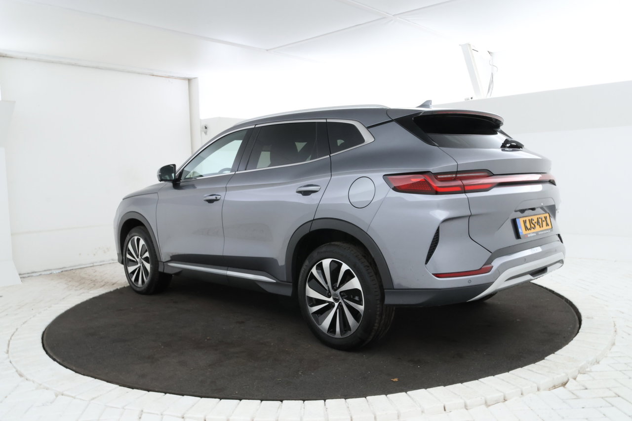 BYD SEAL U