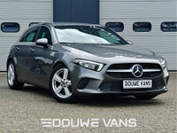 Mercedes-Benz A-Klasse - 180 Automaat AmbienteVerli. Led MBUX Trekhaak BTW auto. 1ste eigenaar. Dealer onderhouden.