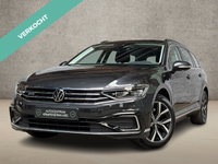 Volkswagen Passat - Variant 1.4 TSI PHEV GTE 218Pk Automaat (APPLE CARPLAY, GROOT NAVI, CLIMATE, CAMERA, KEYLESS, SPORTSTOELEN, GETINT GLAS, ELEK ACHTERKLEP, PARKEERSENSOREN, NIEUWSTAAT)
