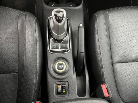 Mitsubishi Outlander 2.0 PHEV Instyle+ (Plug-in) Aut.*PANO | ADAPTIVE-CRUISE | FULL-LEATHER | XENON | NAVI-FULLMAP | KEYLESS | CAMERA | HEATED-COMFORTSEATS | ECC | SHIFT-PADDELS | PDC | CRUISE | DAB | PRIVACY-GLASS | LANE-ASSIST | 19'' ALU*