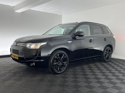 Mitsubishi Outlander 2.0 PHEV Instyle+ (Plug-in) Aut.*PANO | ADAPTIVE-CRUISE | FULL-LEATHER | XENON | NAVI-FULLMAP | KEYLESS | CAMERA | HEATED-COMFORTSEATS | ECC | SHIFT-PADDELS | PDC | CRUISE | DAB | PRIVACY-GLASS | LANE-ASSIST | 19'' ALU*