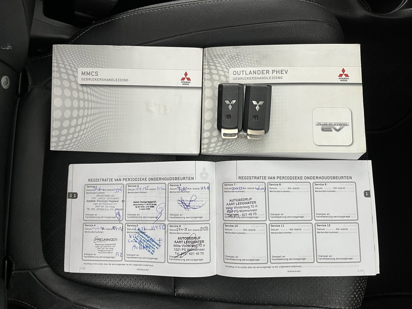 Mitsubishi Outlander 2.0 PHEV Instyle+ (Plug-in) Aut.*PANO | ADAPTIVE-CRUISE | FULL-LEATHER | XENON | NAVI-FULLMAP | KEYLESS | CAMERA | HEATED-COMFORTSEATS | ECC | SHIFT-PADDELS | PDC | CRUISE | DAB | PRIVACY-GLASS | LANE-ASSIST | 19'' ALU*